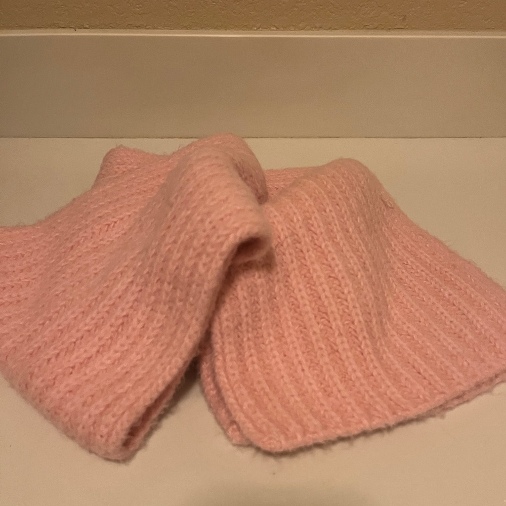 Pink knit scarf